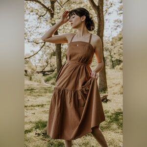 Everlane The Pinafore Dress Cotton Stretch Tiered Ash Brown